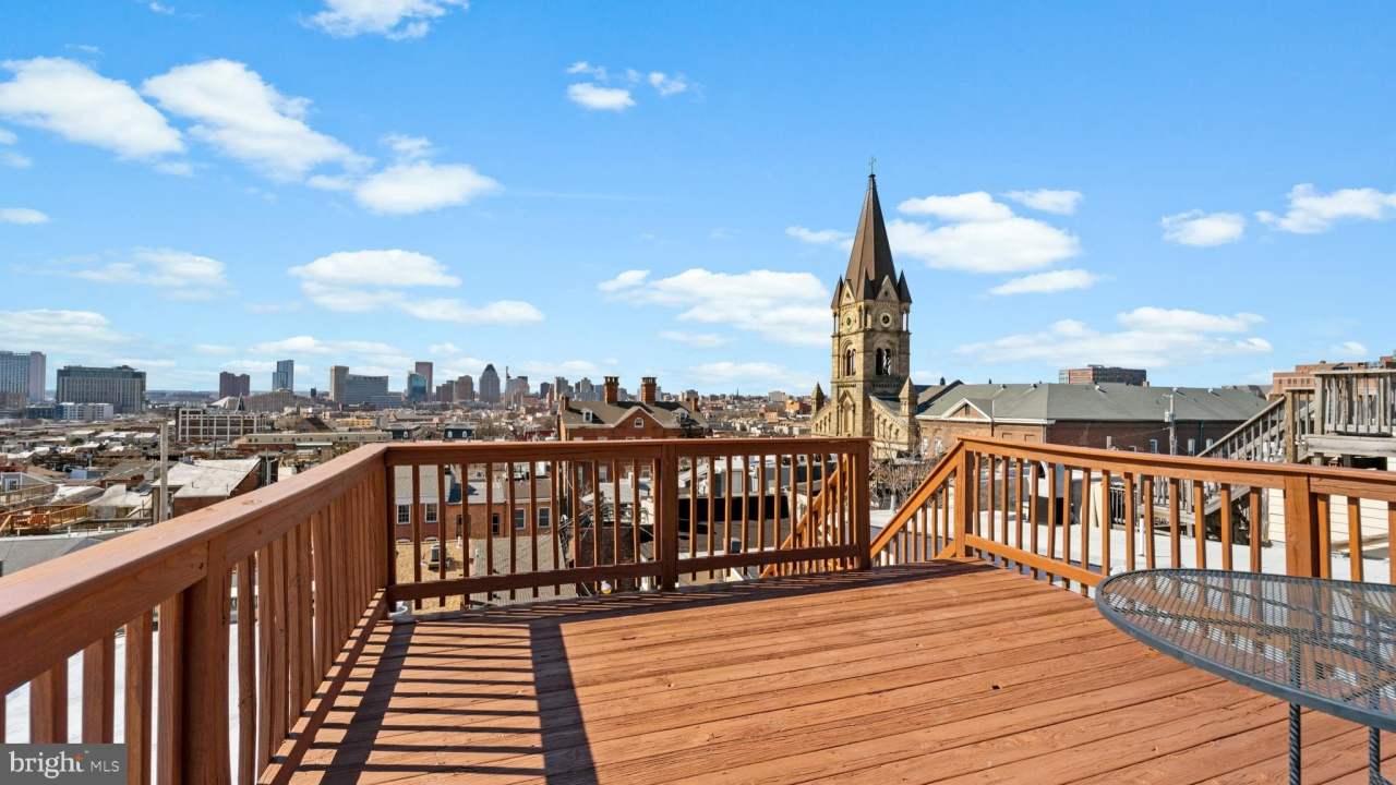 112 S WASHINGTON STREET