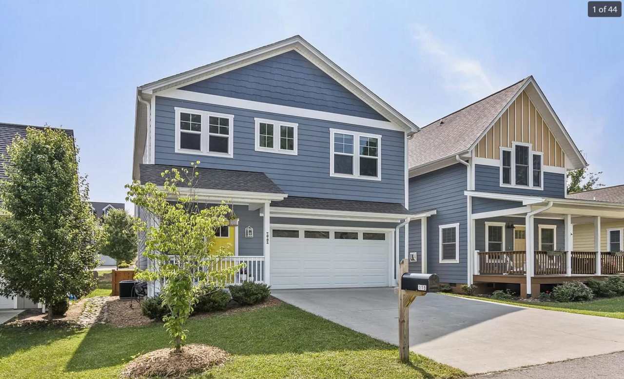 Special!! $500 off first month's rent! Gorgeous 3bd 3ba newer home in quiet neighborhood