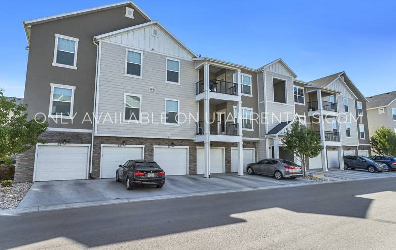 73 W Silver Springs Dr