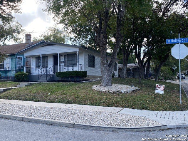 522 W HOLLYWOOD AVE