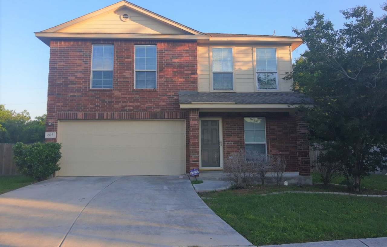 Well Maintained 3 Bedroom Home in Converse