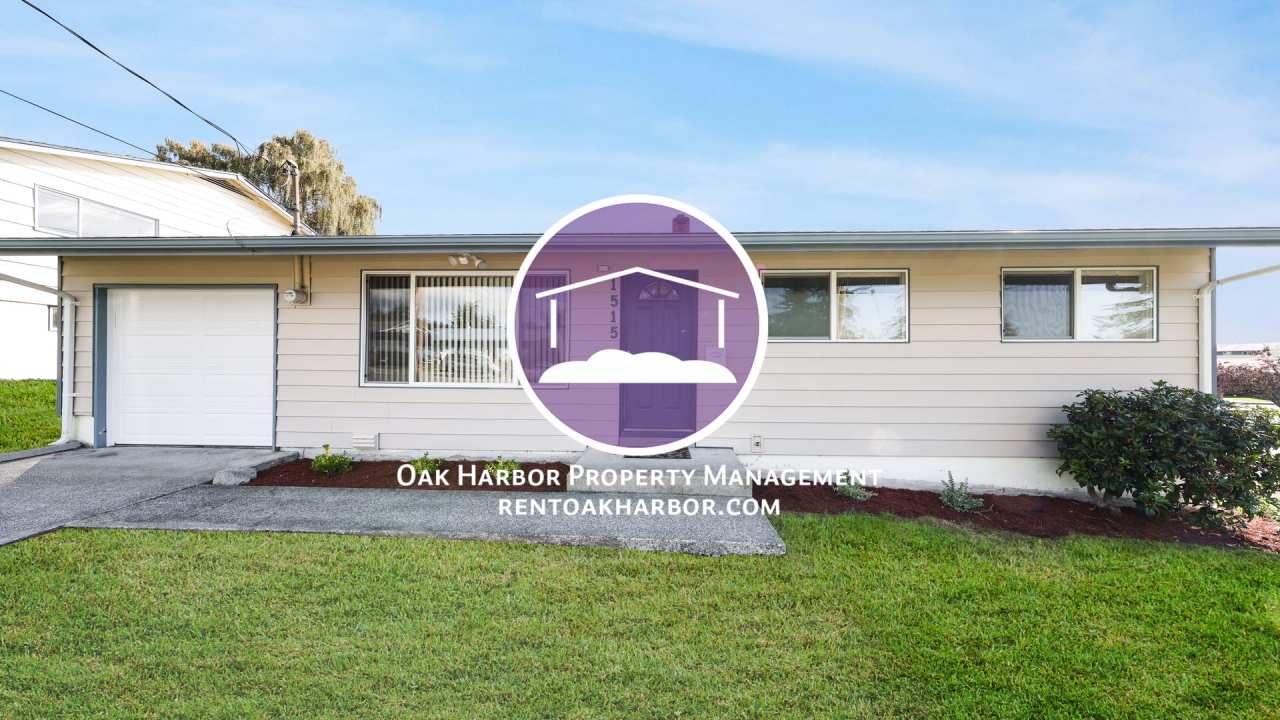 3 Bed 1 Bath - Hardwood Floors - Pet Friendly - NAS Whidbey