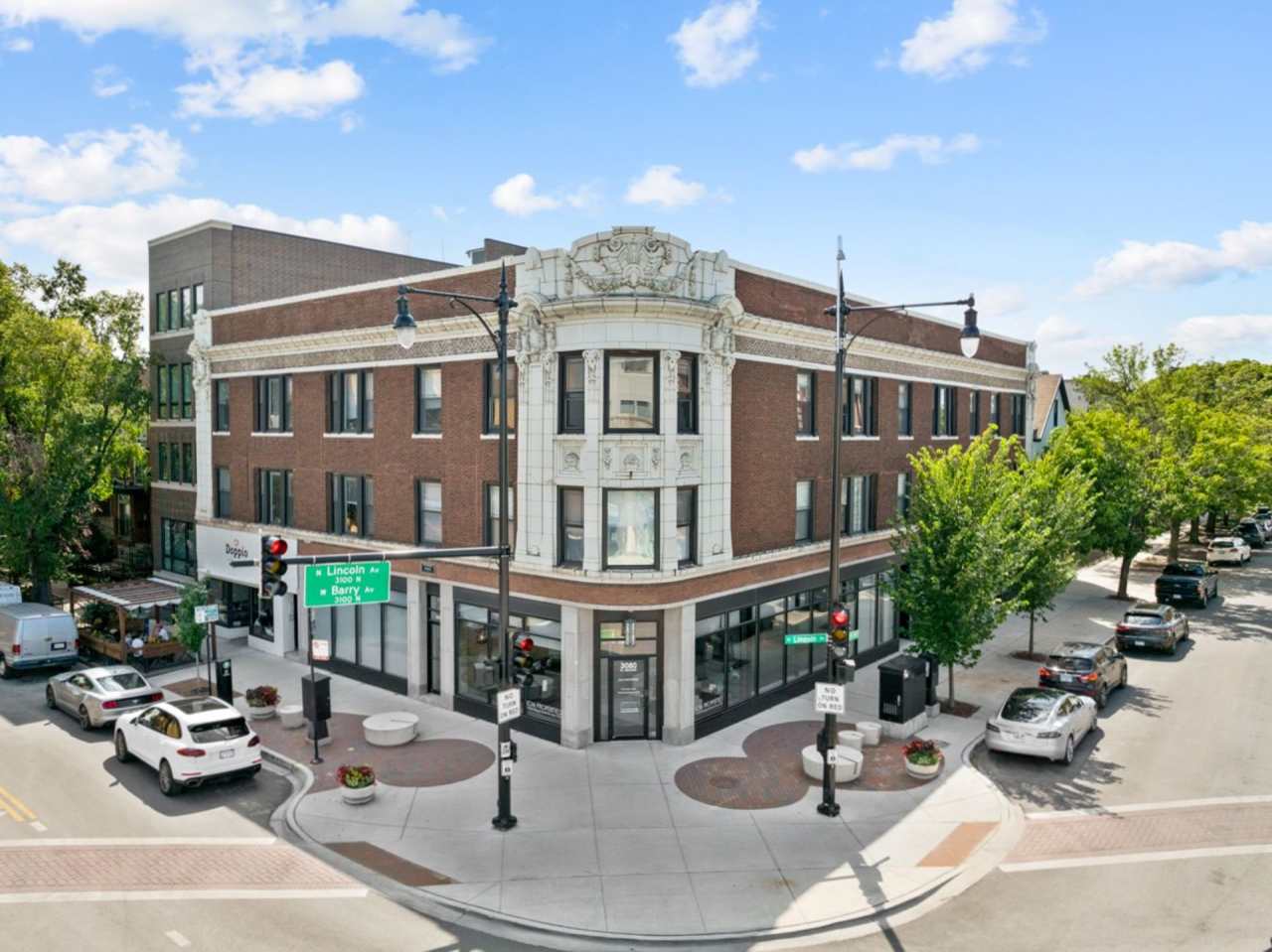 3054-58 N Greenview / 1507-11 W Barry