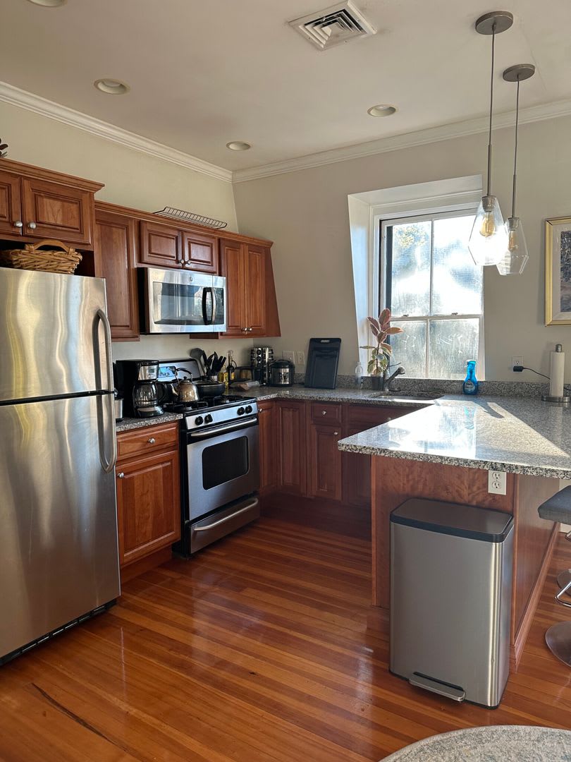 HOT SOMERVILLE LISTING