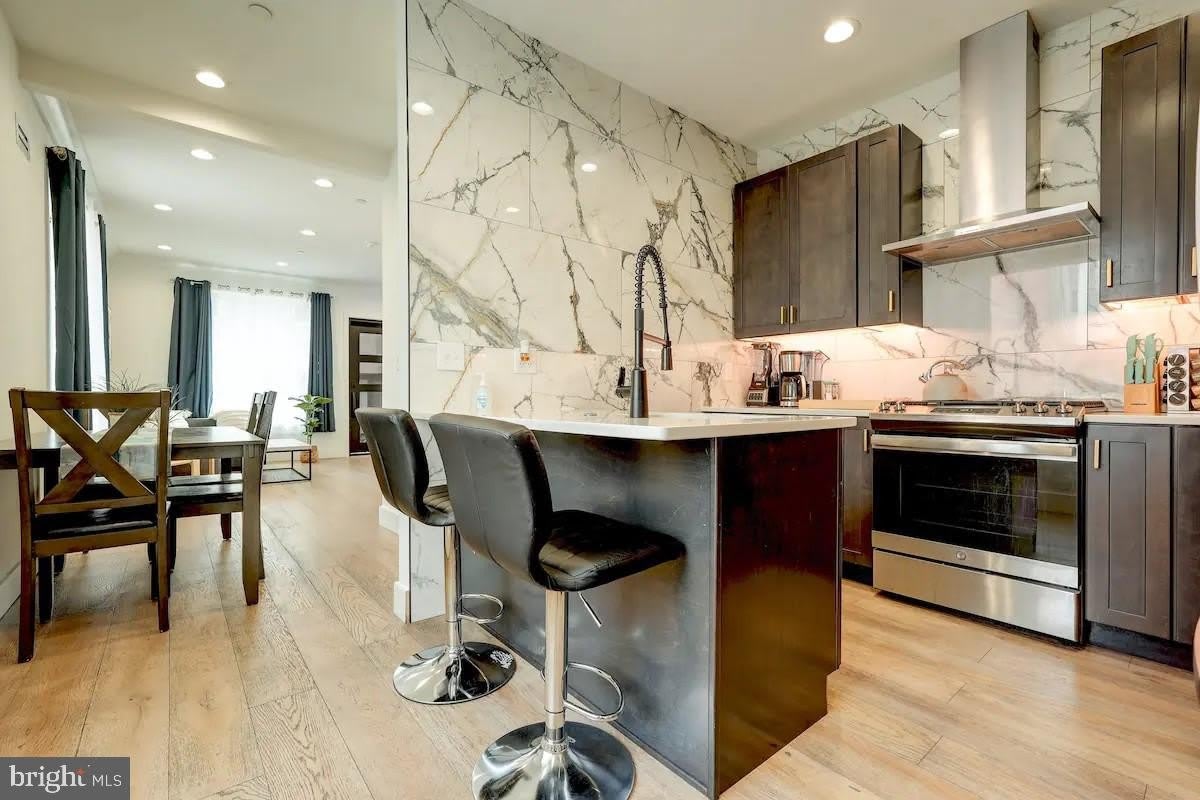 1270 N NEWKIRK Street