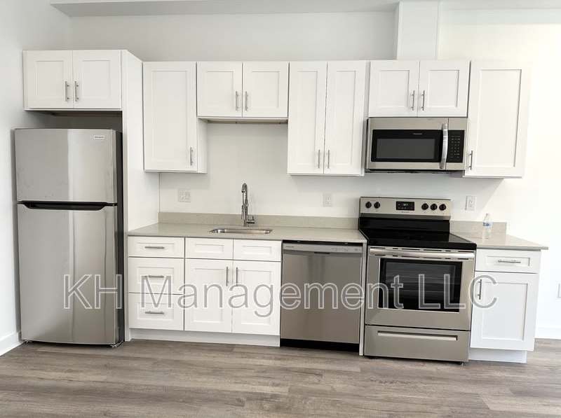 5146 Ranstead Street - 1