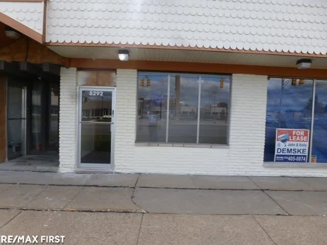 8292 E 12 Mile