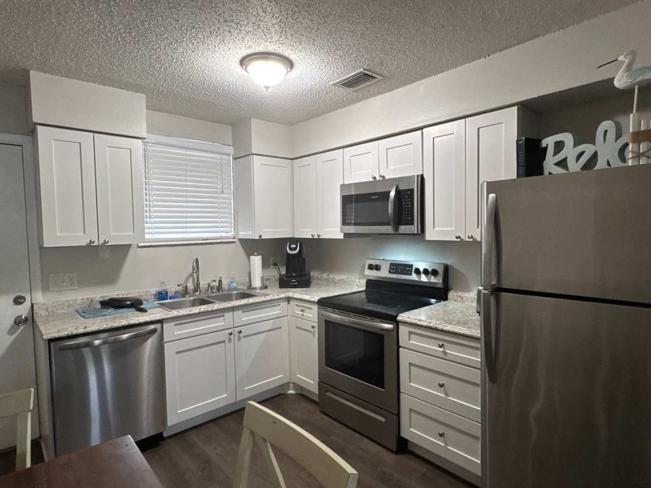 Fully Renovated 2 Bed / 1 Bath Apartment! Furnished  Unfurnished Options Available