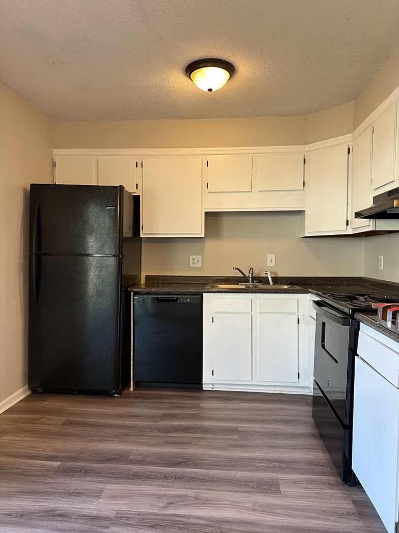 2 Bedroom Townhome located in Cayce!!!!