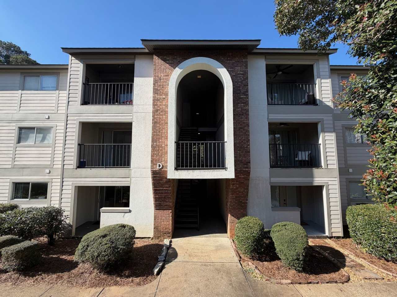 Court Square Condos Unit D-102