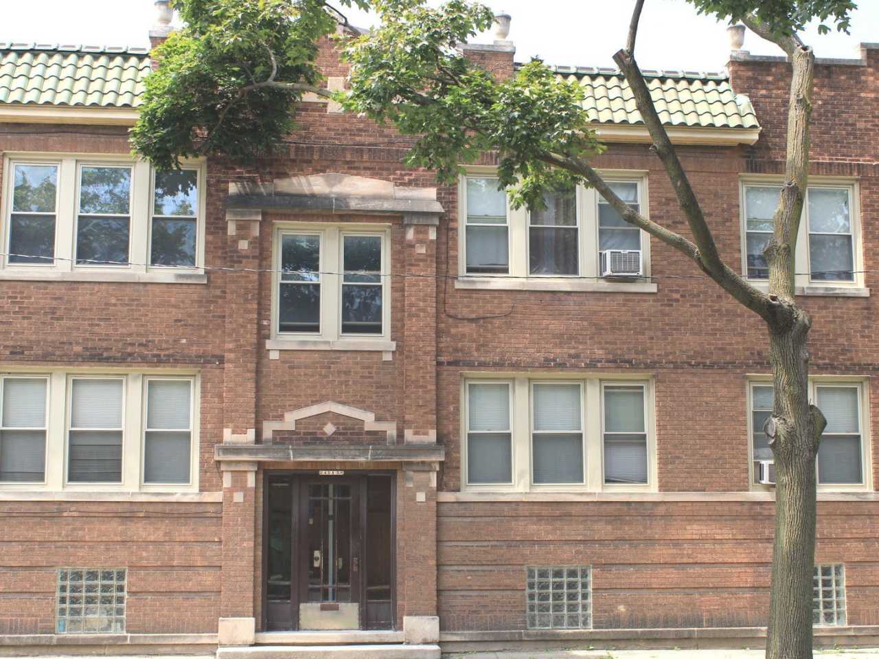 2454 N Kilpatrick Avenue