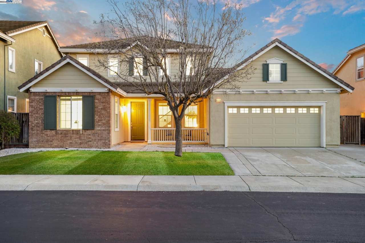 6646 YELLOWSTONE CIRCLE