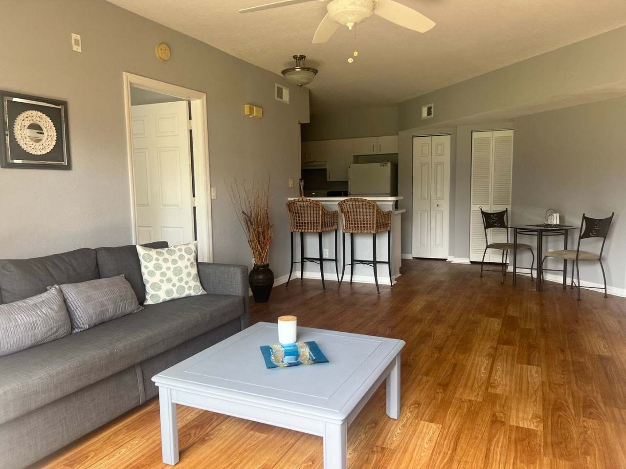 ***VERY REASONABLE RATE***FULLY FURNISHED ***LOVELY FURNISHED 2 BED/2 BATH***GROUND FLOOR**SEASONAL***