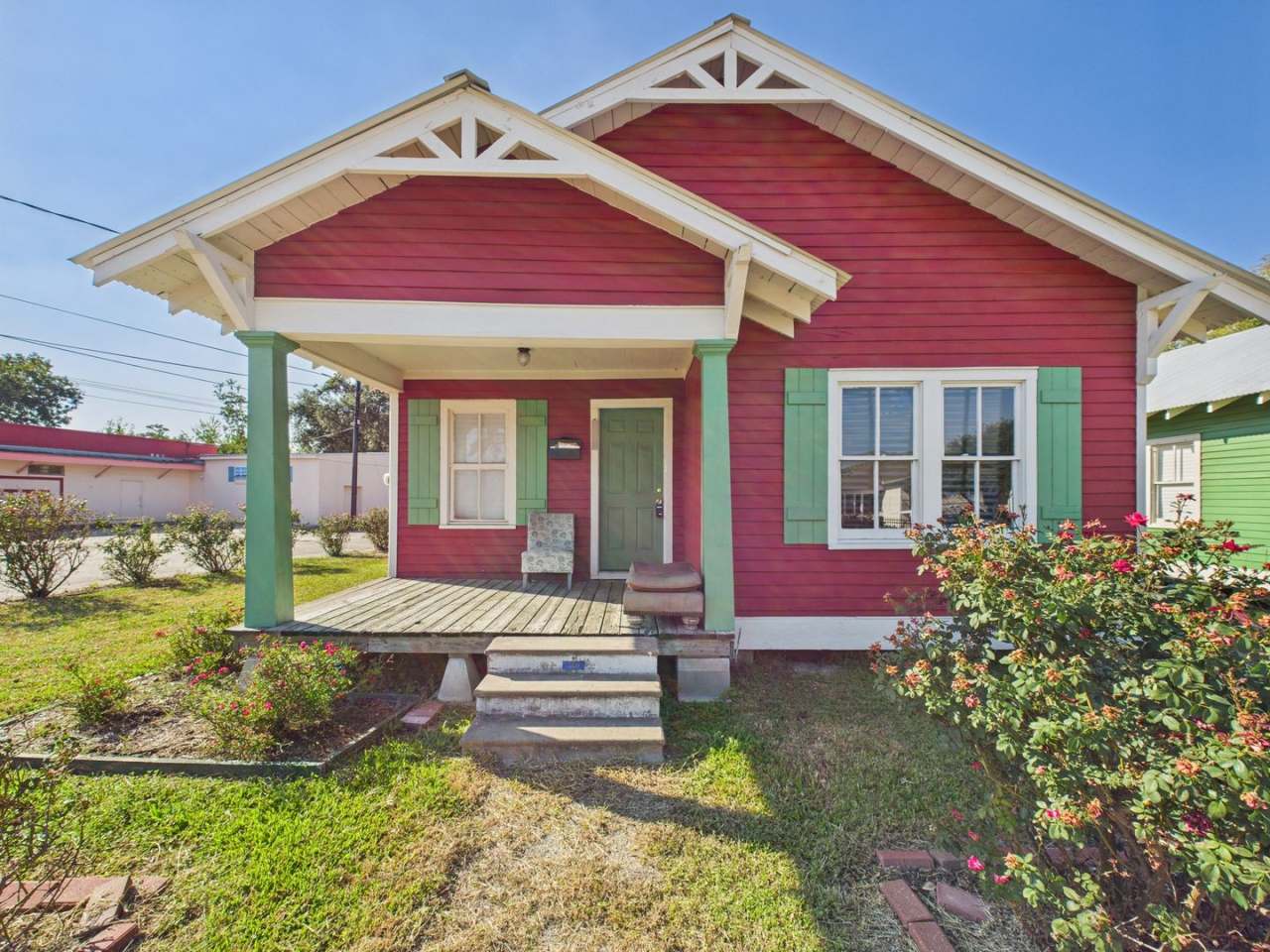 2 Bedroom, 1 Bathroom House in Freetown!