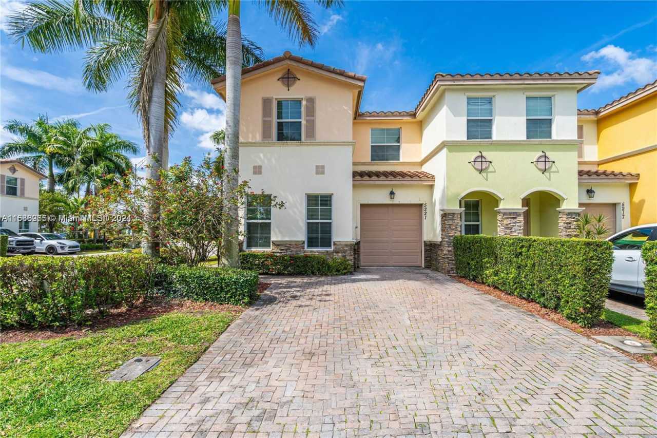 5221 Southwest 78th Terrace