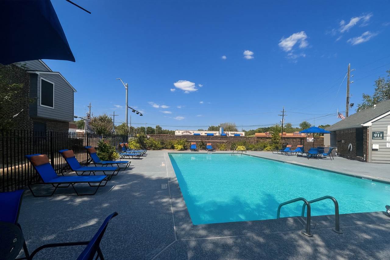 Porterwood Apartments