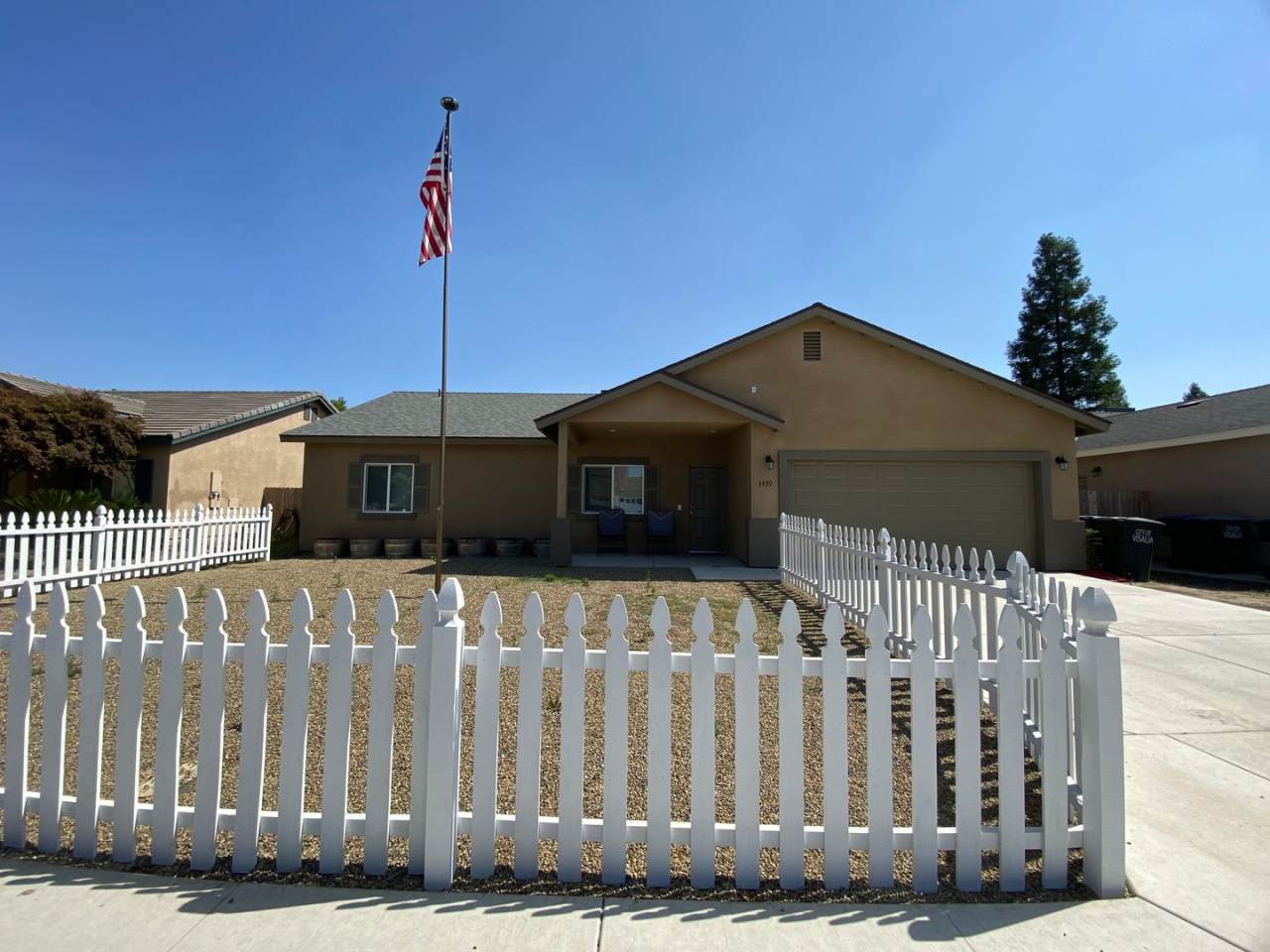 Newer home for rent in Visalia