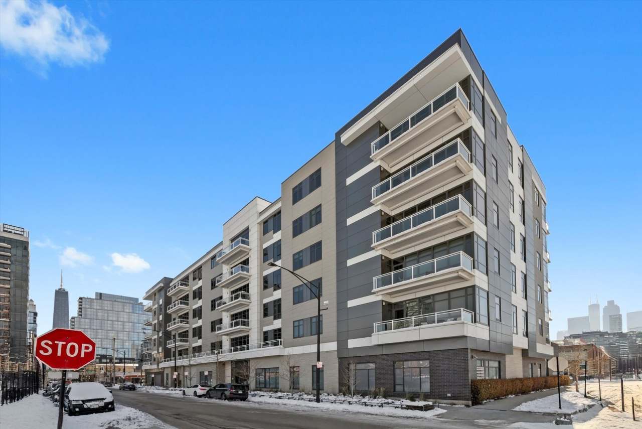 367 W Locust Street unit: 304