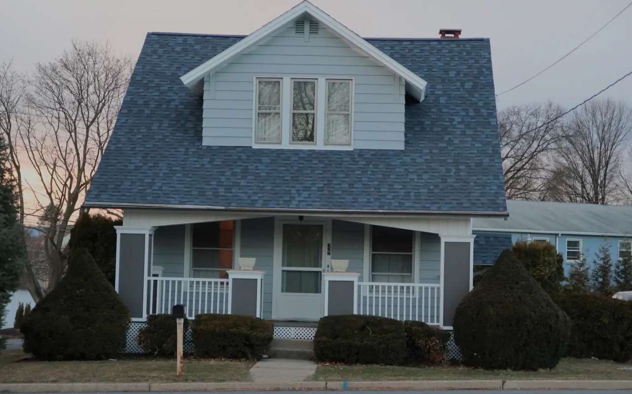 327 West Governor Road