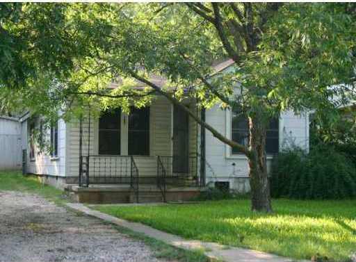 Central Austin 3 bedroom Cottage for Lease!