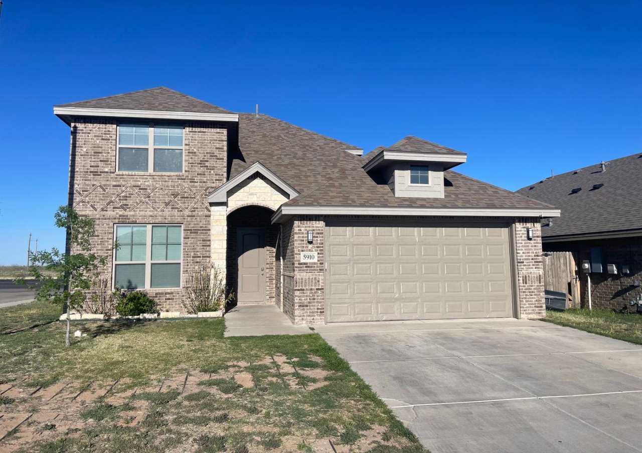 Two Story Beauty in Desert Ridge