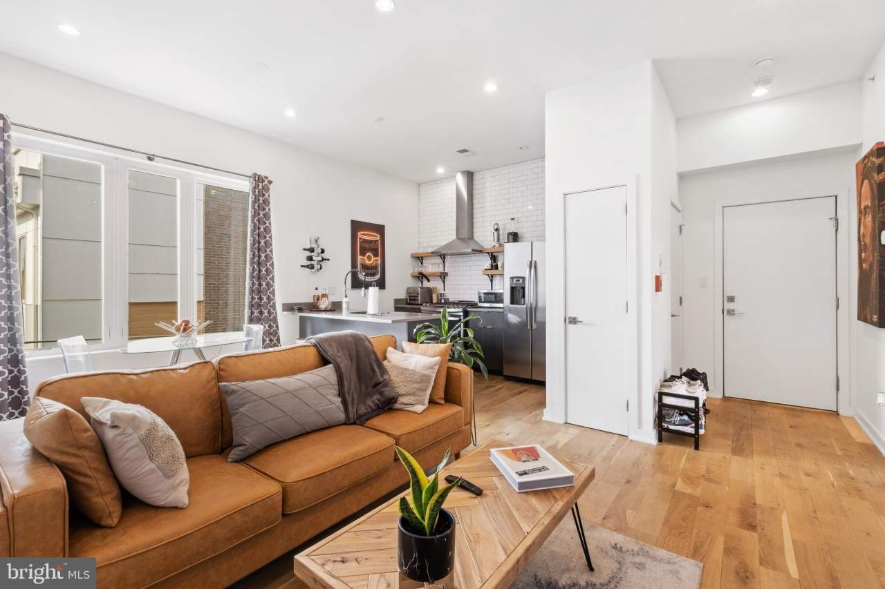 1617-27 N HOPE Street unit: 3B