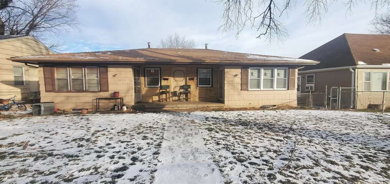 4250 East 60 Terrace - 4250