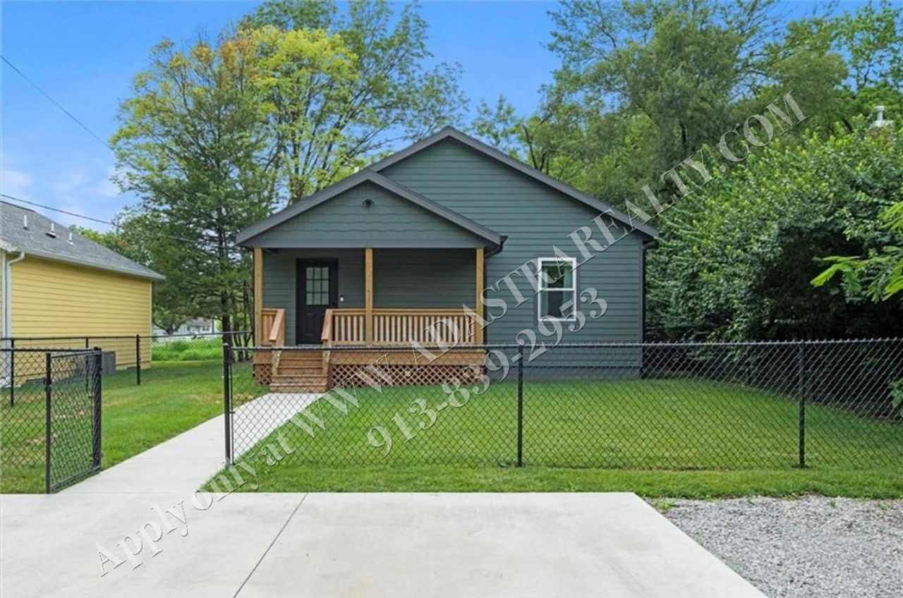 Like New Furnished Home in Lawrence Short Term Lease-Coming SOON!!