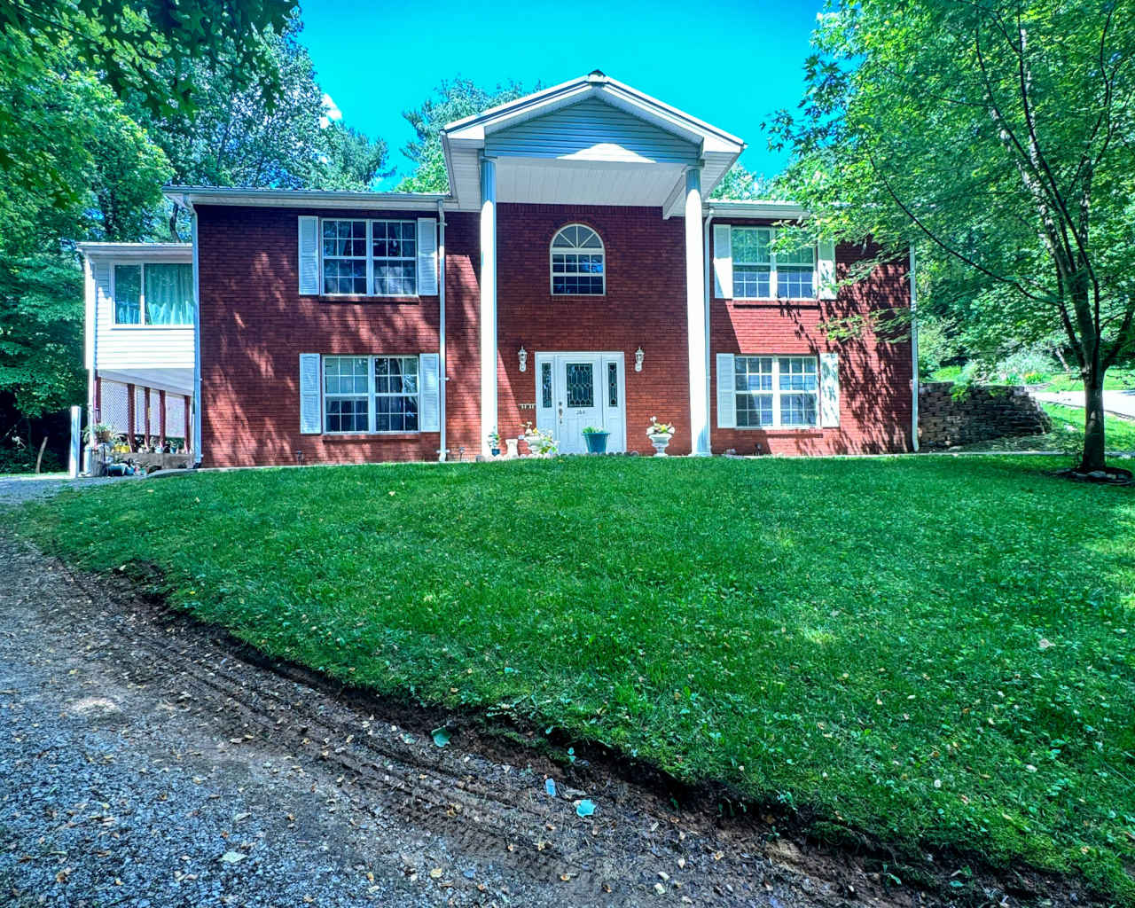 101 Loveless Lane - 2