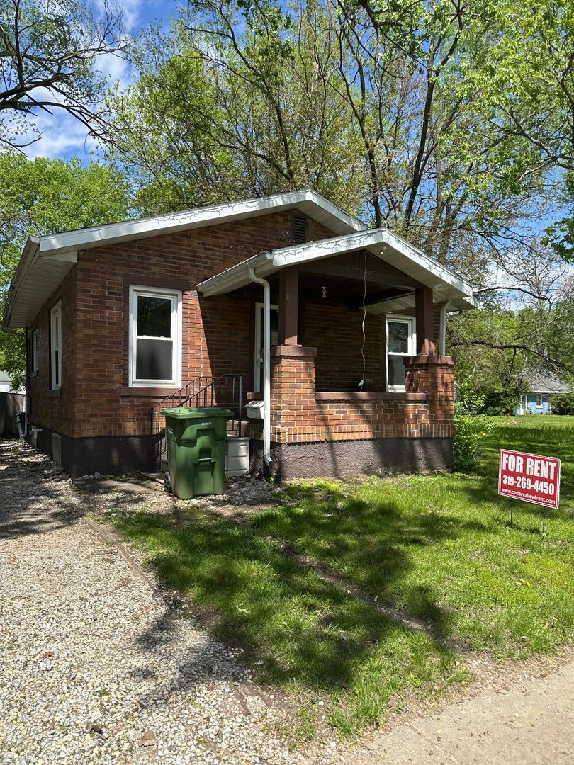 1 Bedroom House for Rent- 816 Dawson