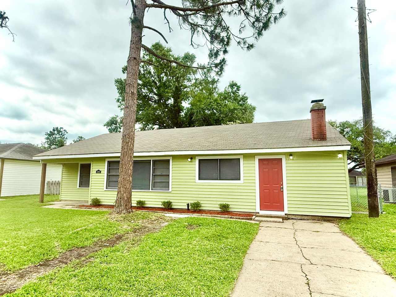 Very Nice and Spacious 4/2 home in Angleton!!!