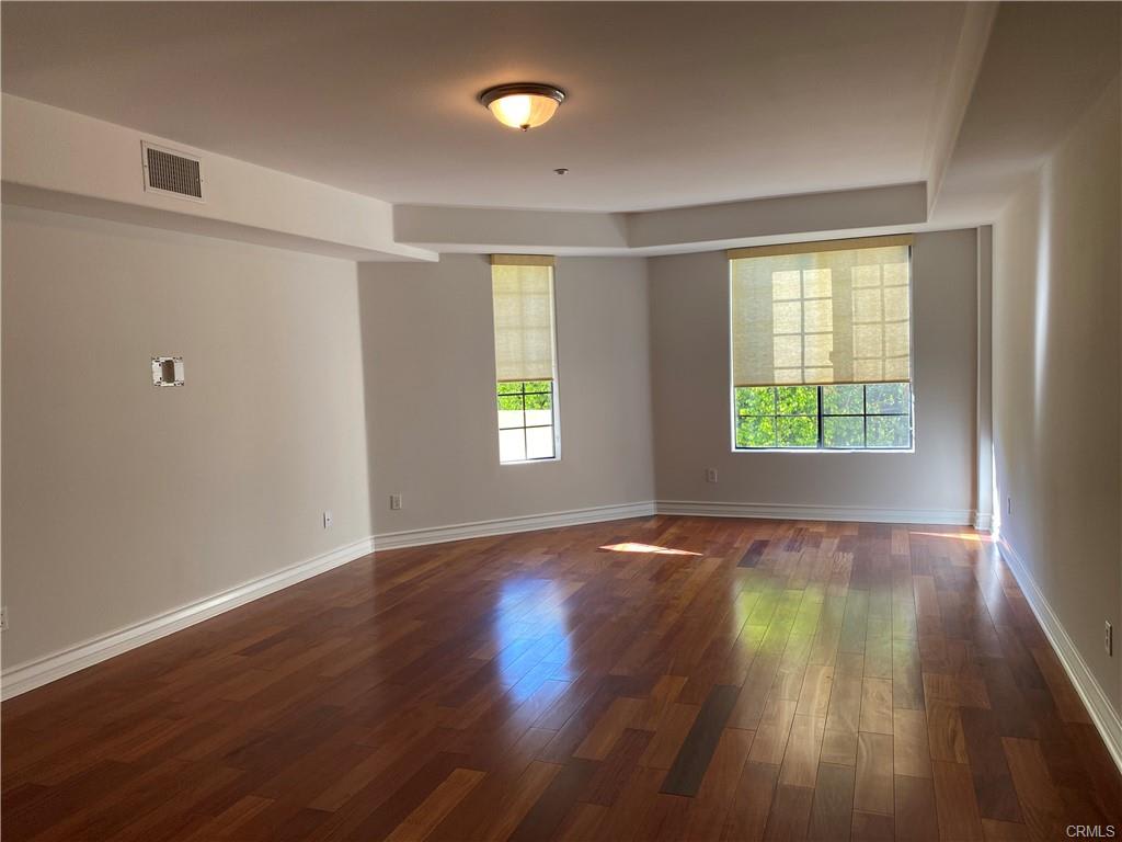 107 North Swall Drive