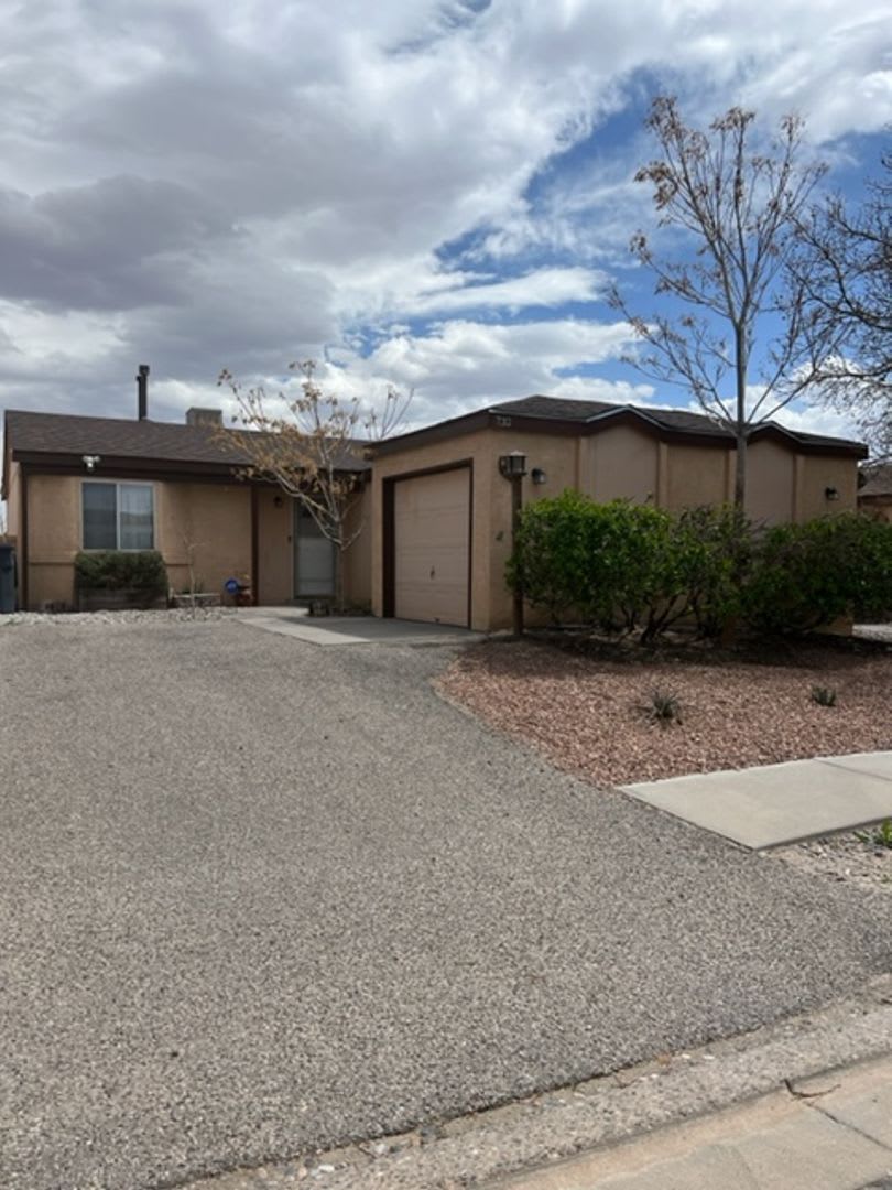 Cute condo in the Cherry Hills subdivision