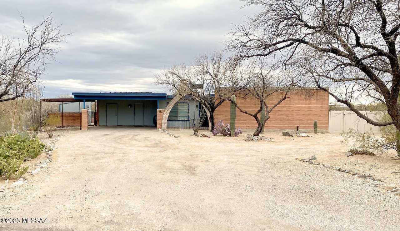 9116 E Indian Canyon Road