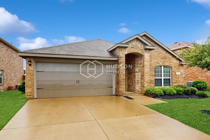 1113 Basswood Lane