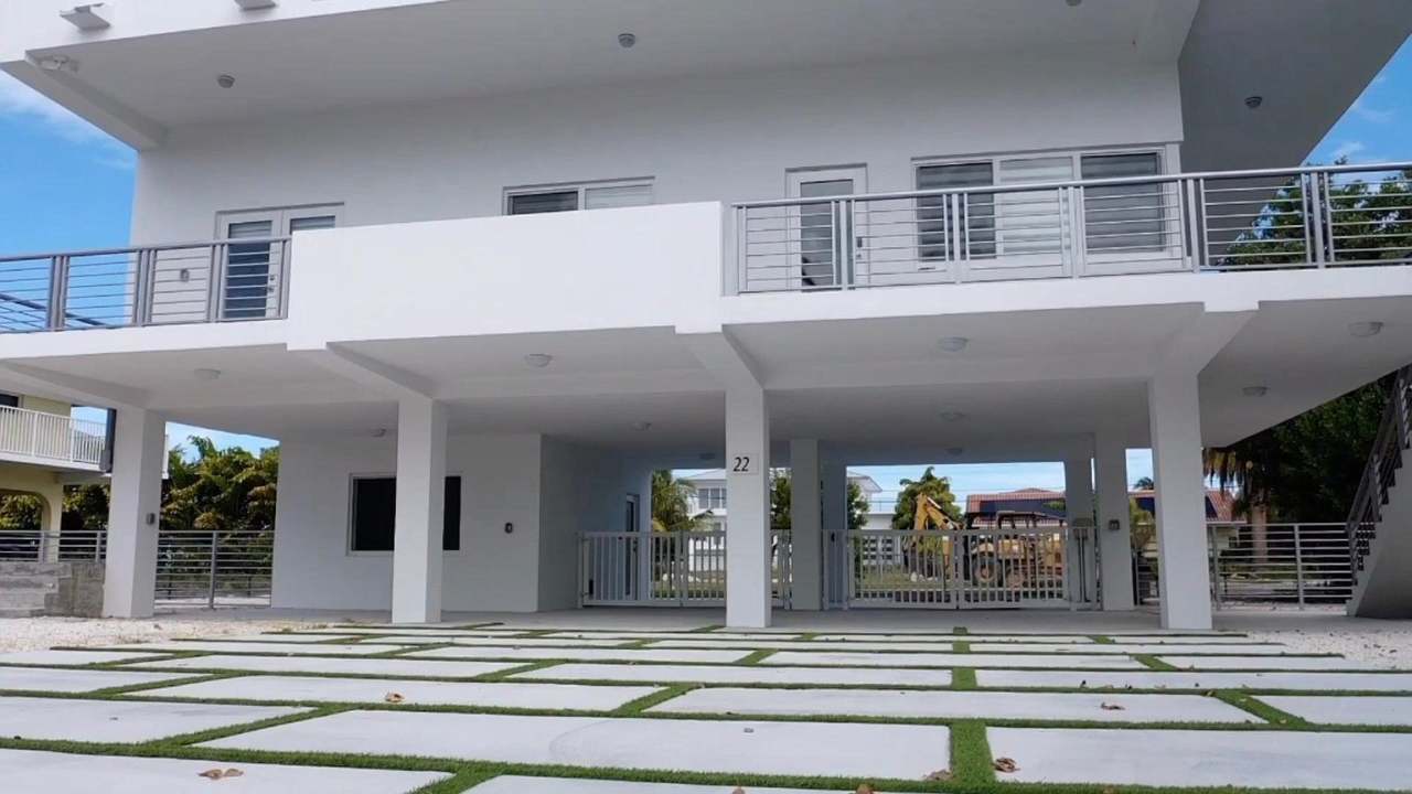 229 West Seaview Circle