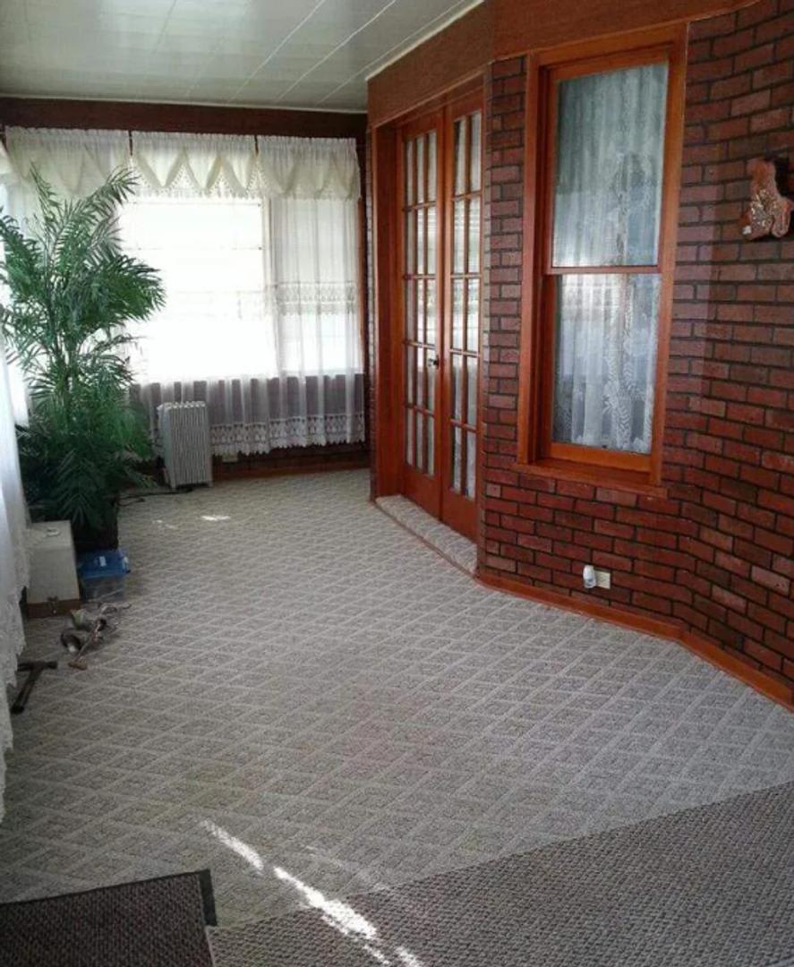 5 bedroom 2 bath House