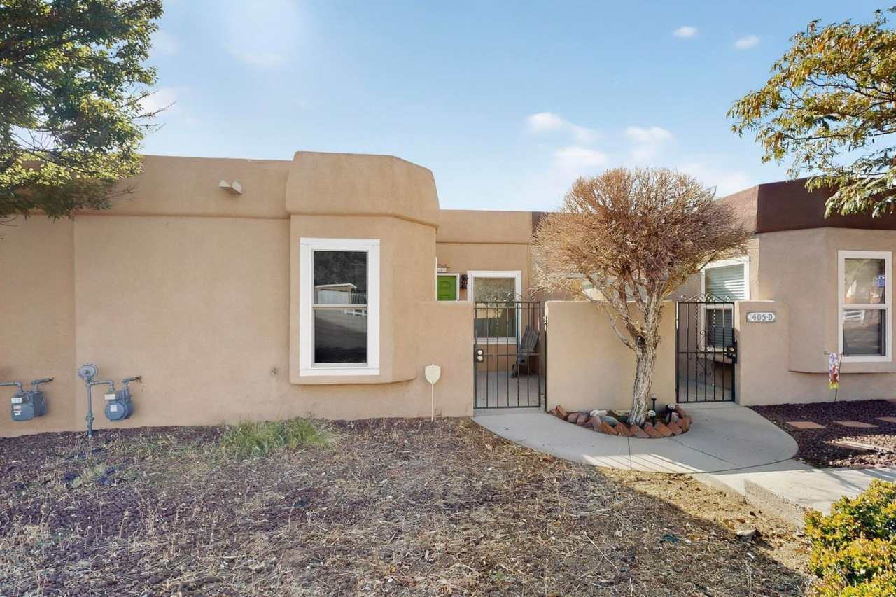 NE 2 Bedroom 2 Bath with Garage