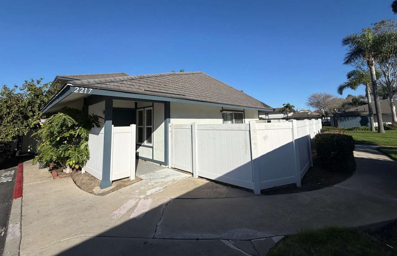 Move-In Ready 3-Bed Home with Detached Garage  Extra Parking