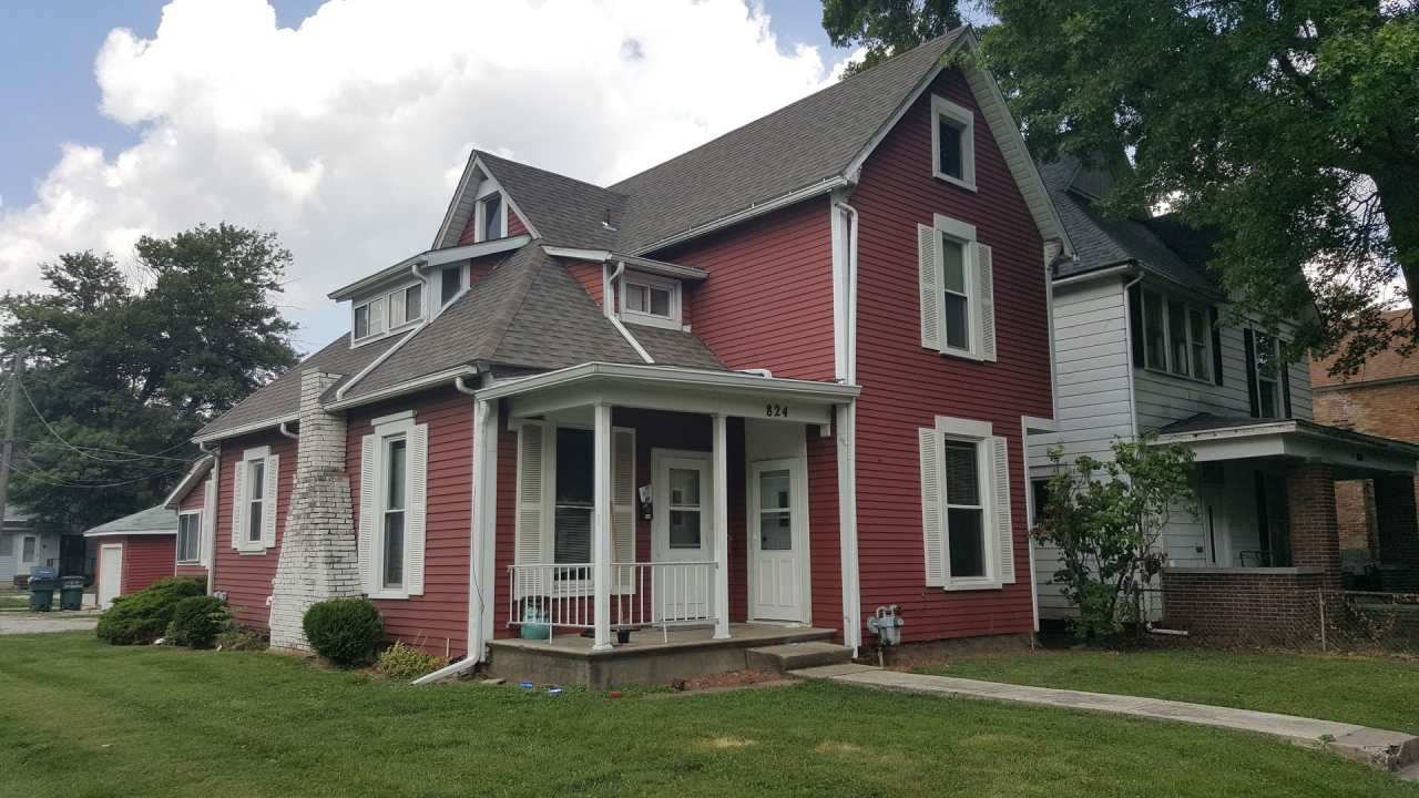 824  826 W Ashland Ave