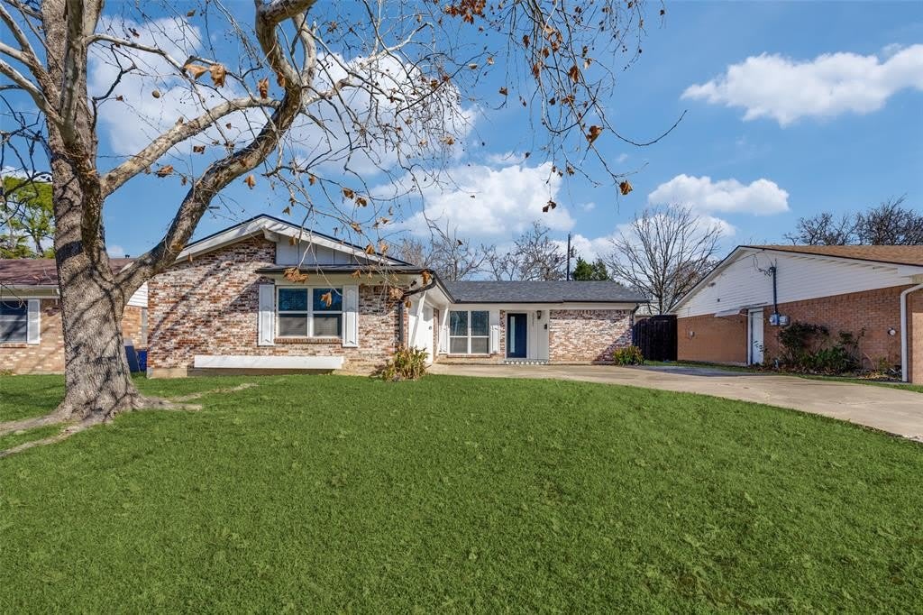 2321 N Ricketts Street