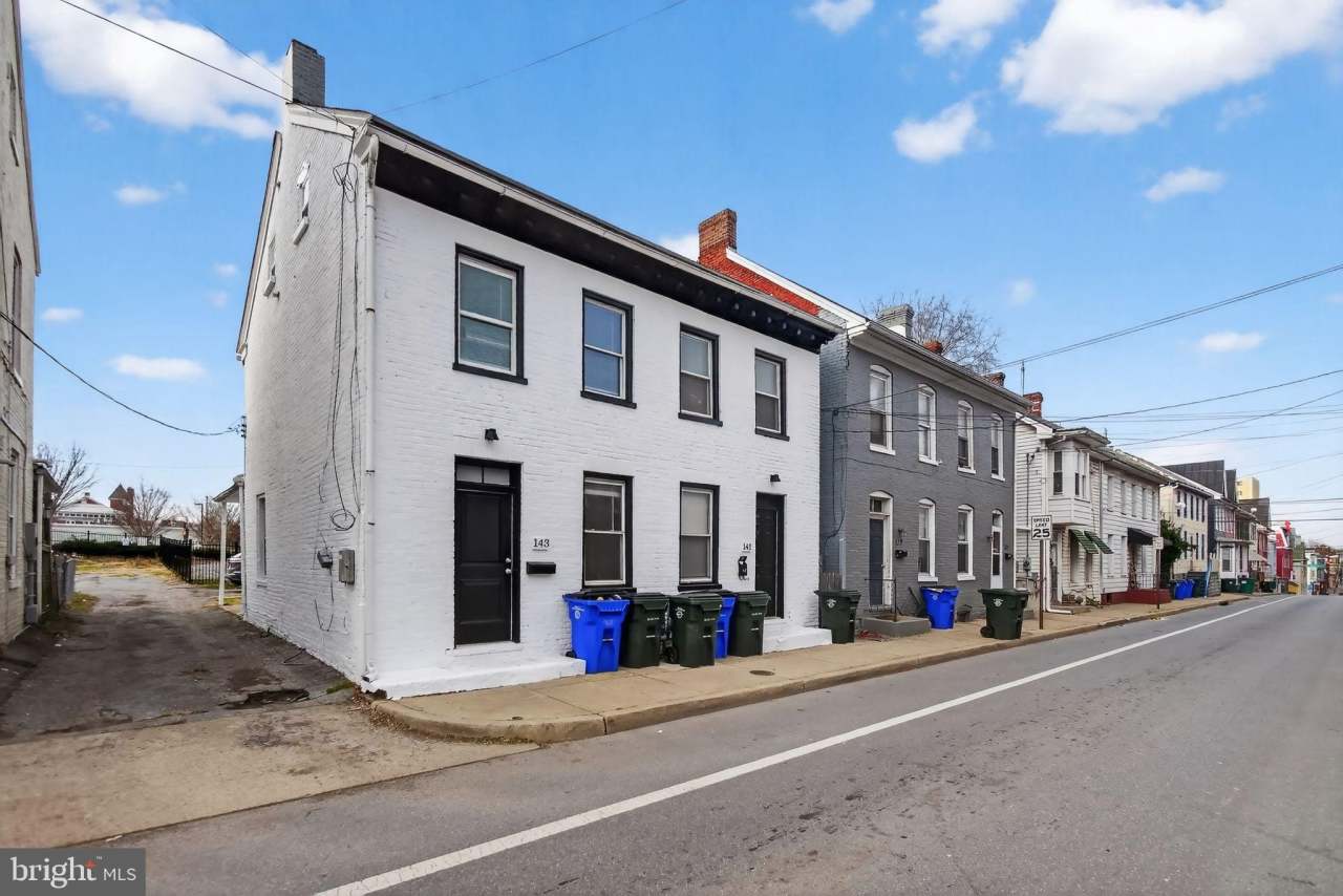 141-143 S LOCUST Street S