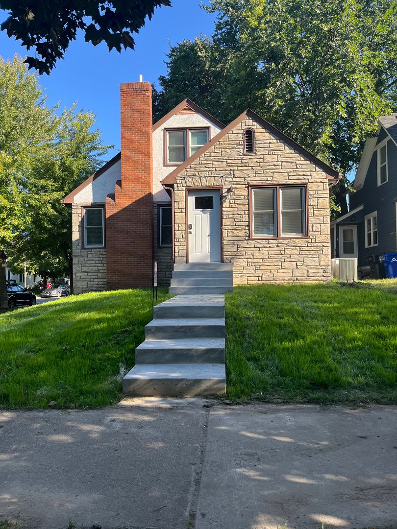 Renovated 5 Bedroom house in Saint Paul