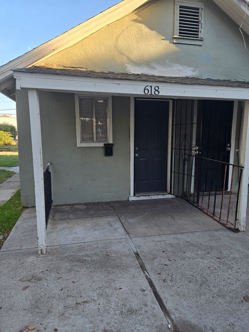 Downtown Studio Apartment