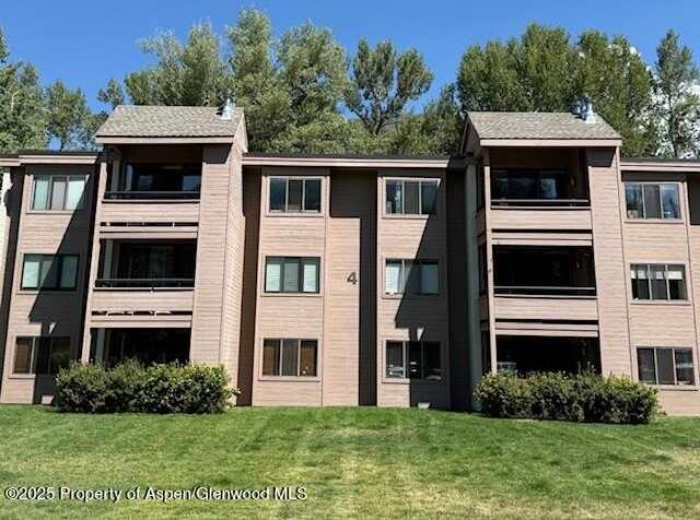 425 Vine Street unit: 425