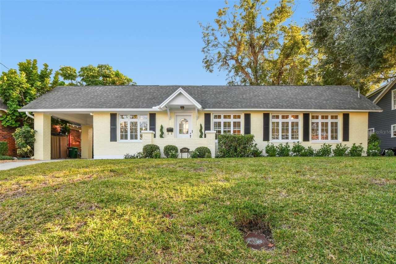 2908 W SAN ISIDRO STREET