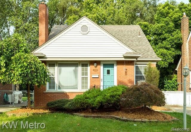 2715 N WILSON Avenue