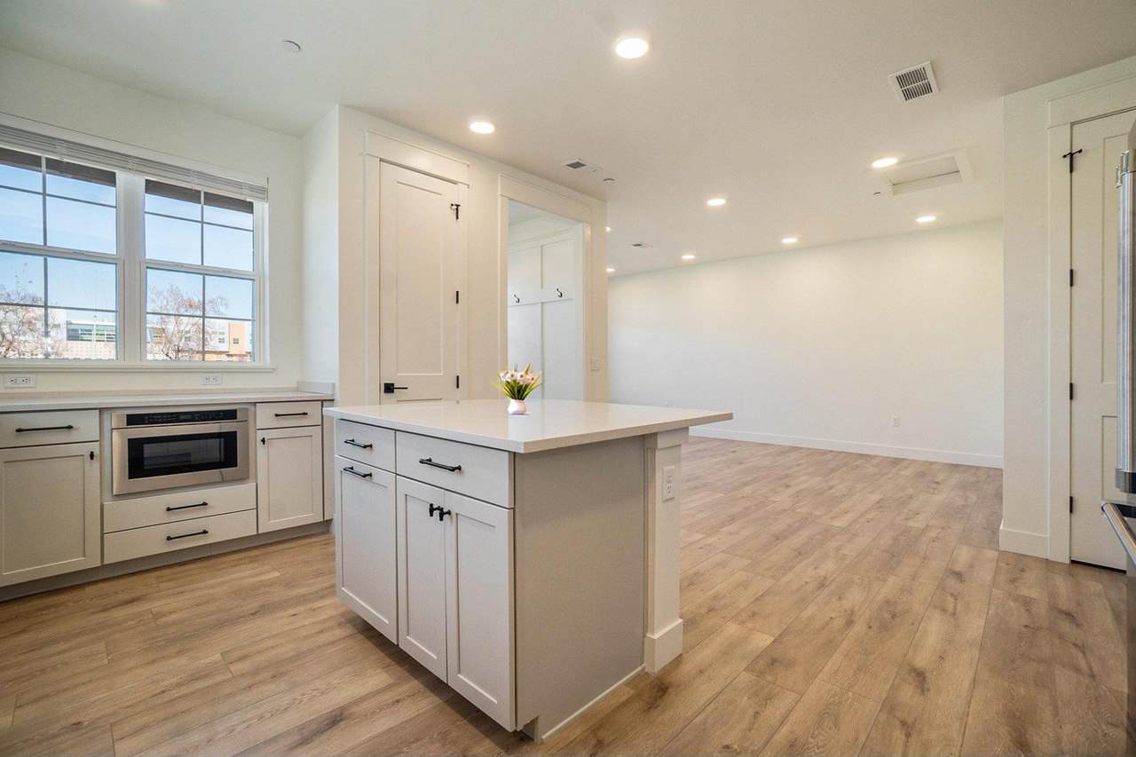 3045 East Trilby Road