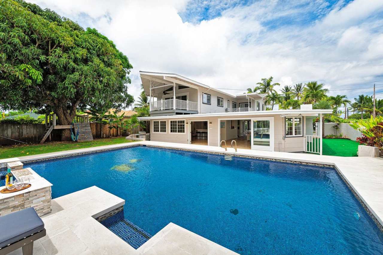 New to the market! Private Villa w/Pool, AC, walk to beach: Villa Hui Hou