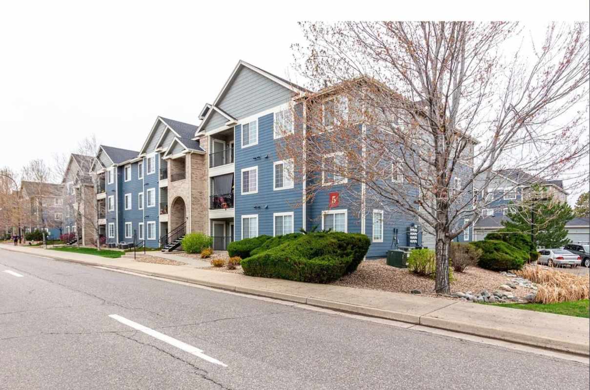 Bright, Spacious  Move-In Ready Penthouse Living in Littleton! Available Now